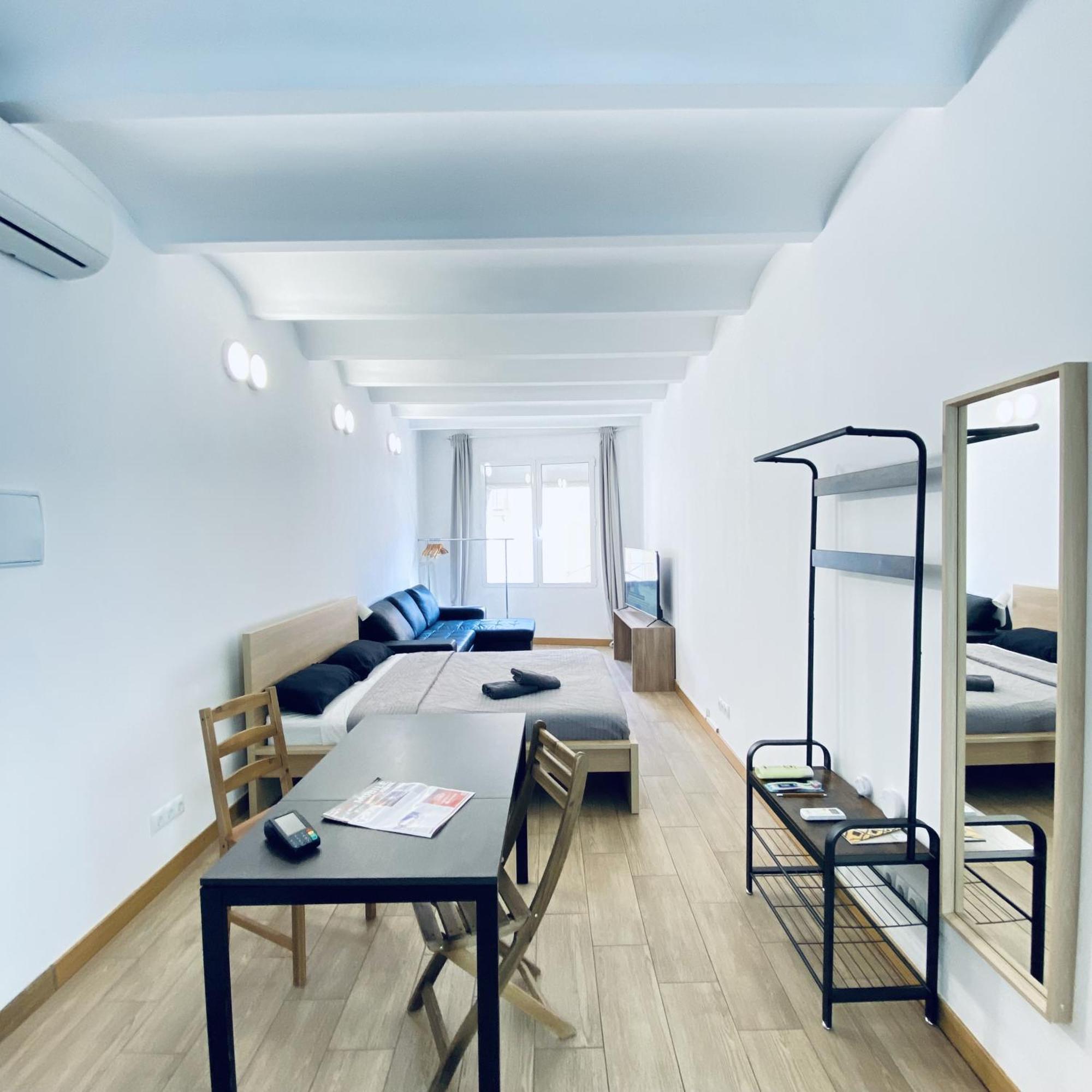 Apl Sants Lofts Bcn Fira Camp Nou * Barcelona
